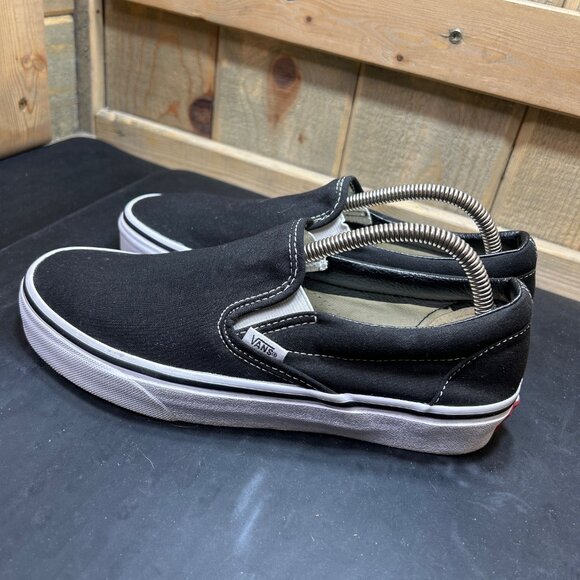 Vans Slip-On Black Canvas Shoes Mens 7 Womens 8.5 Casual Skate Style - Picture 5 of 7